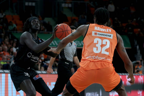 让防守不断 让防守不断